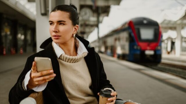 AB型の彼氏から連絡がこない！急に連絡がこなくなる男性心理は？いつまで待つべき？